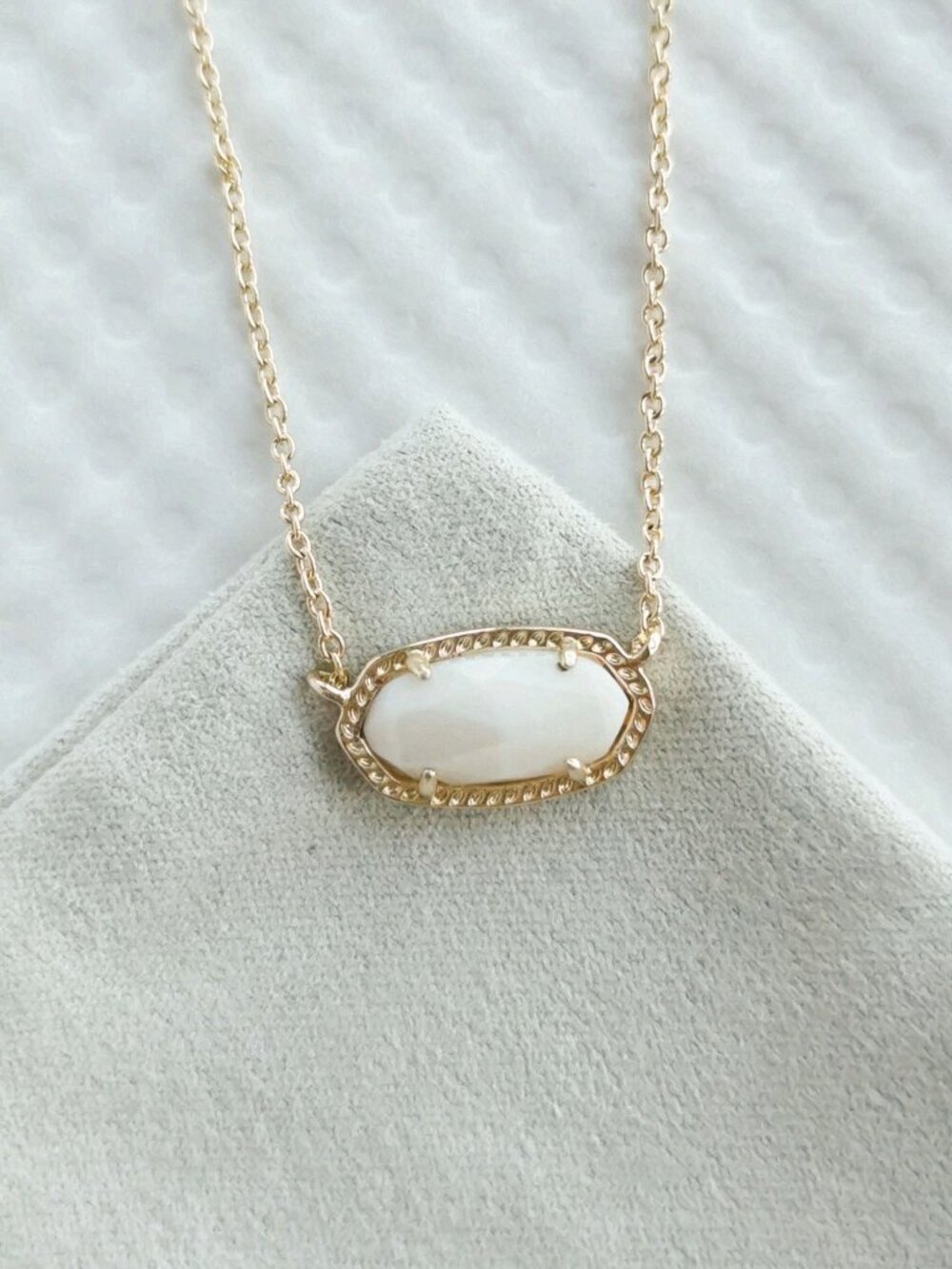 Kendra Scott Gold White Pearl Elisa Necklace NEW